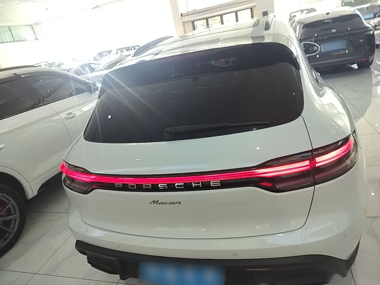 2022 Macan 2.0T photo 5