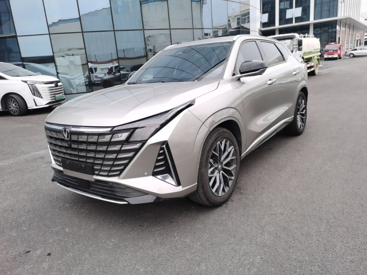 UNI-Z 2025 1.5T Premium