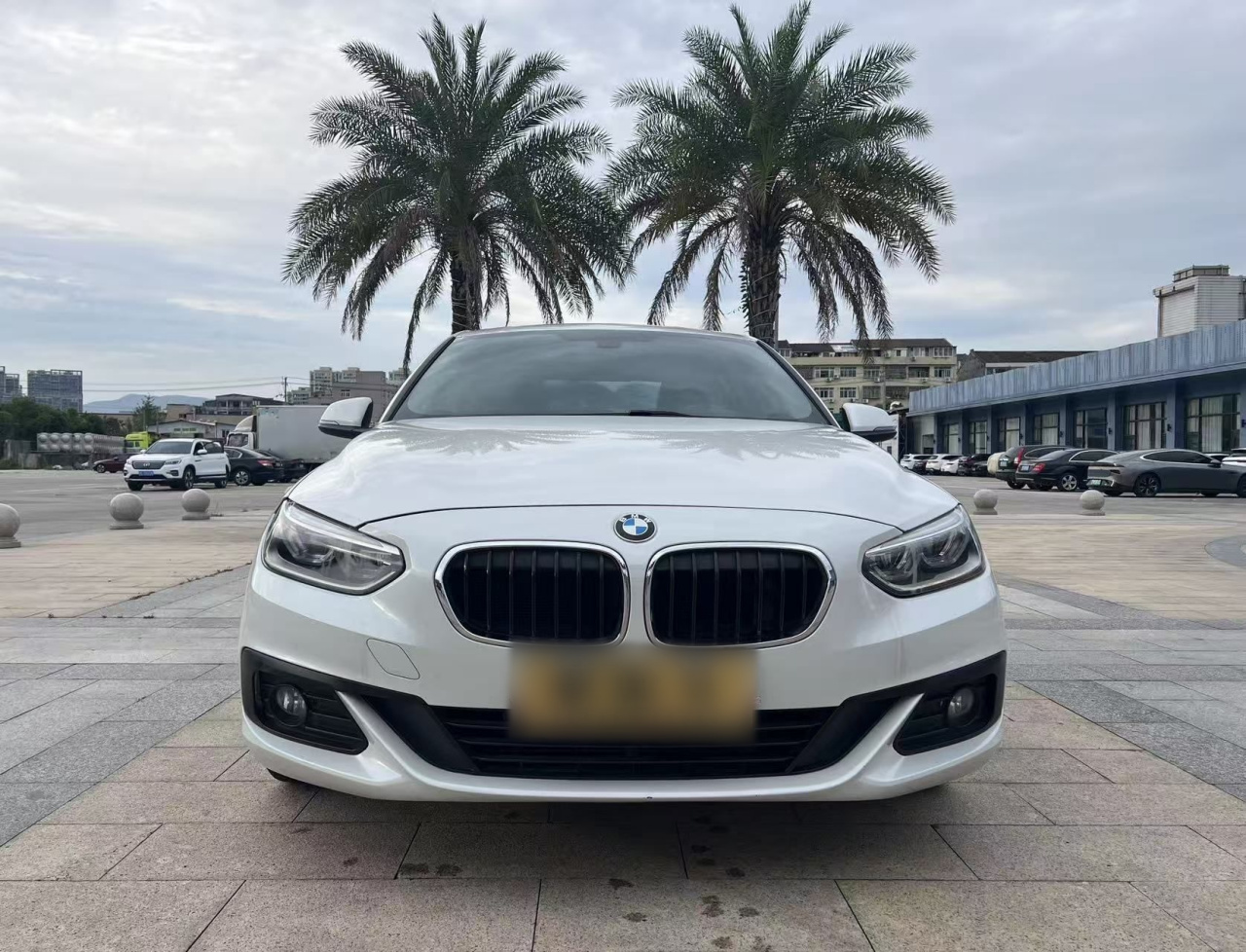 1 Series 2019 118i Fashion photo 2