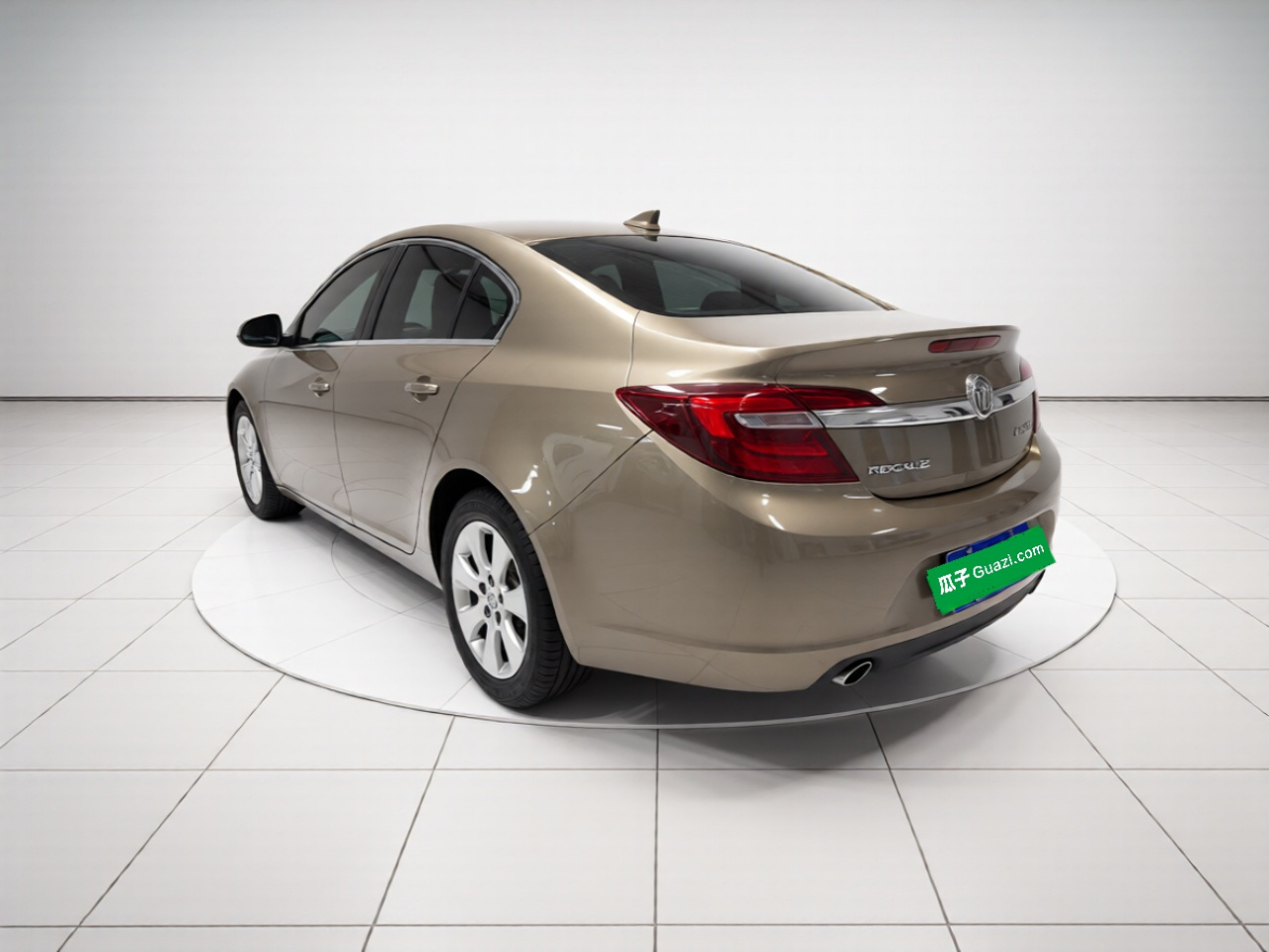 Regal 2015 1.6T Leading Tech photo 4