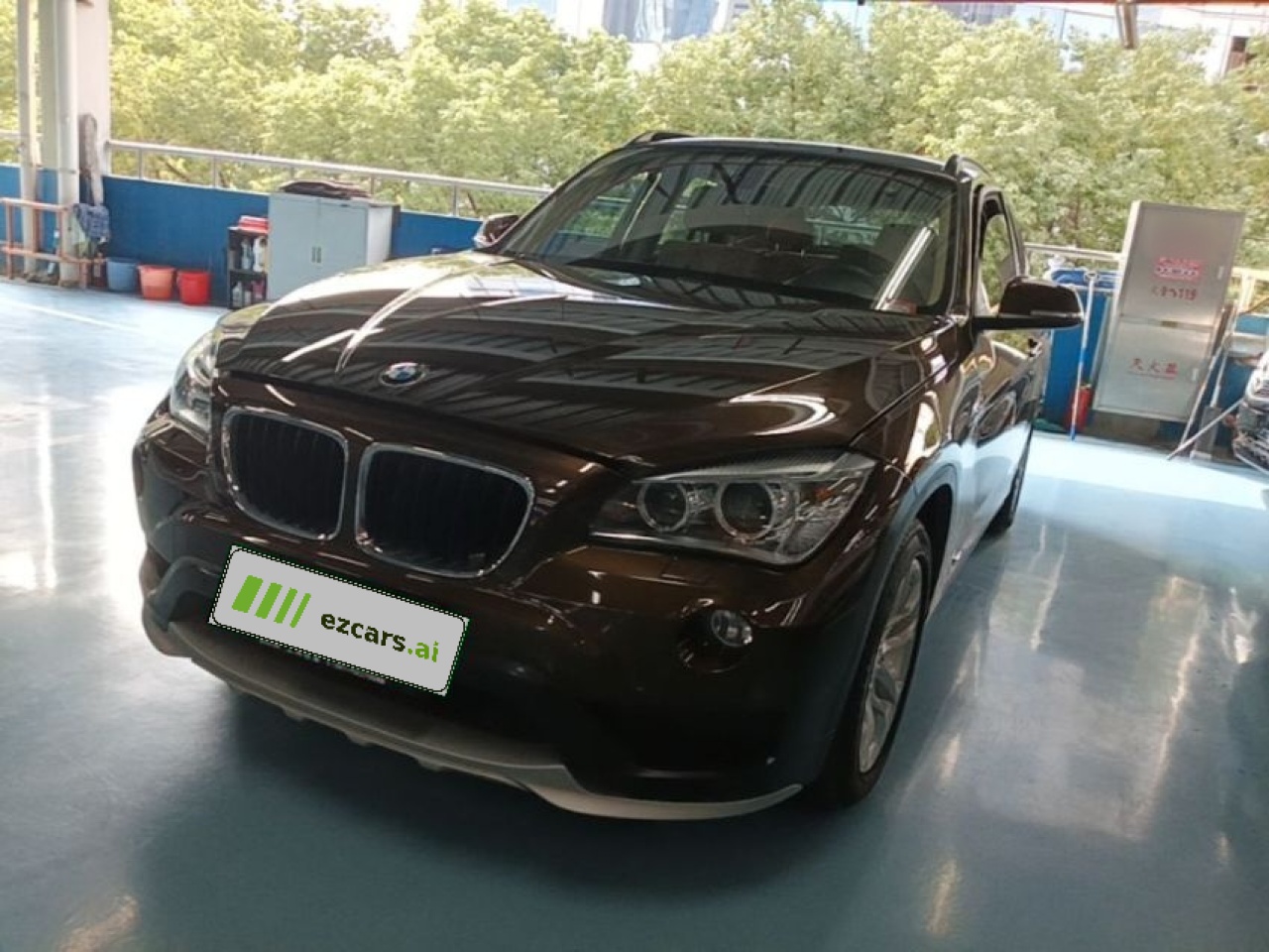 X1 2014 sDrive18i Leading