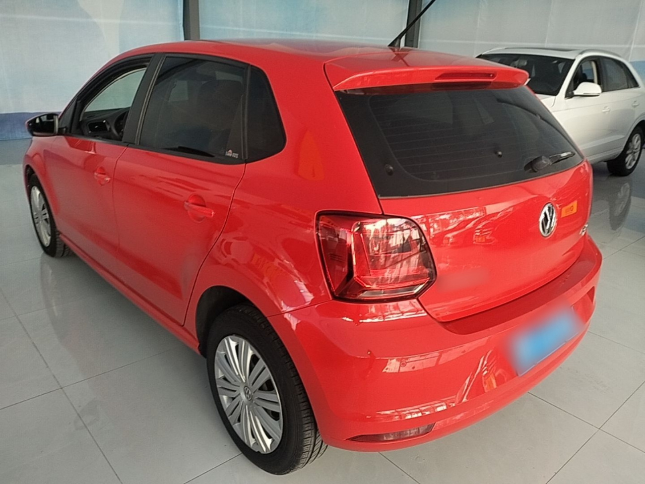 Polo 2016 1.6L AT Comfort photo 4