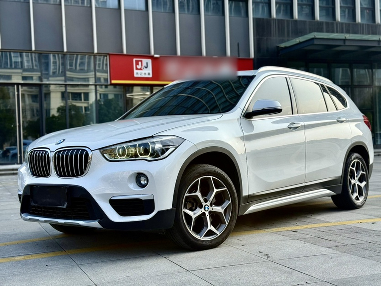 X1 2019 sDrive18Li Exclusive