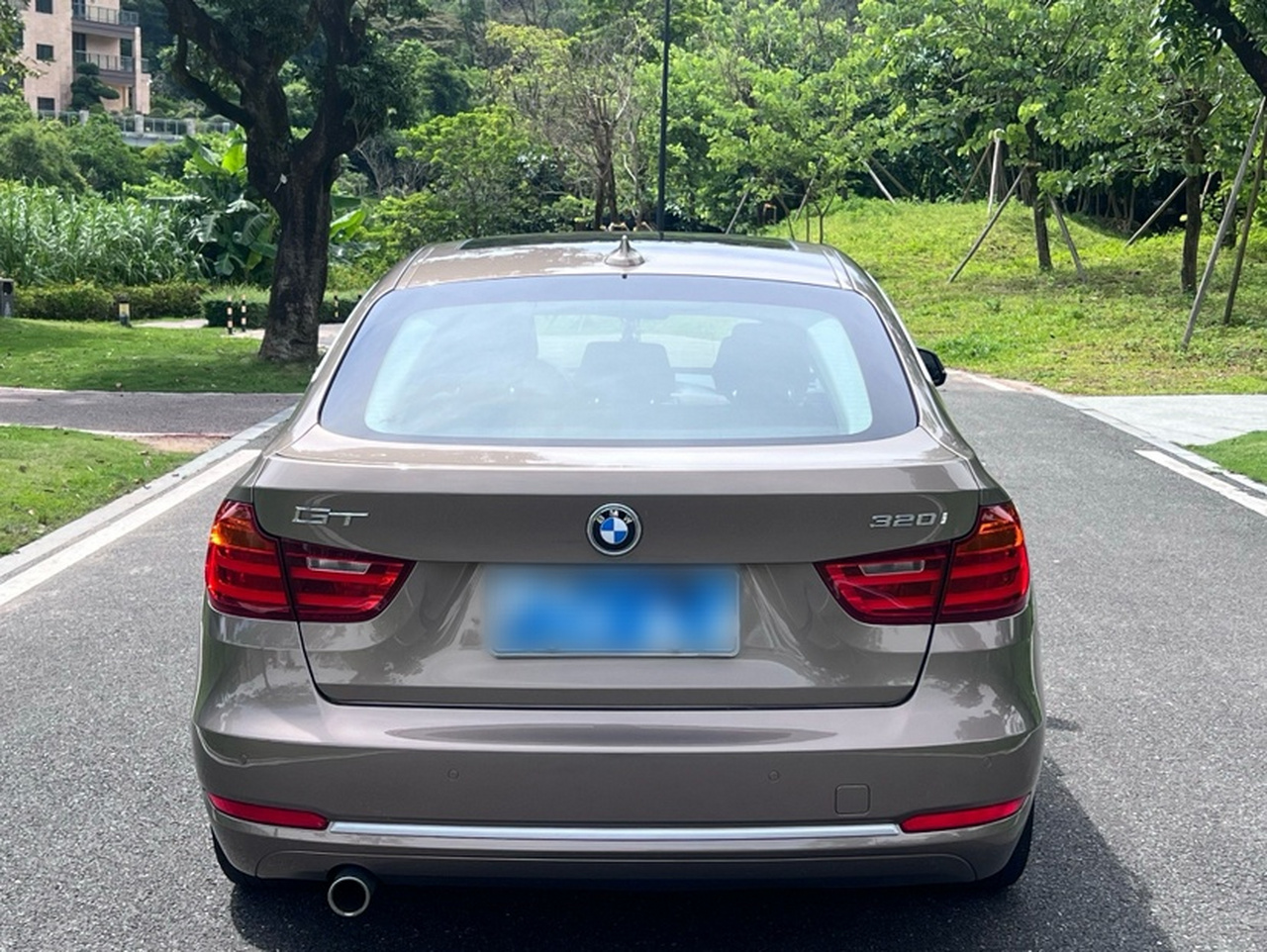 3 SeriesGT 2013 320i Design Package photo 4