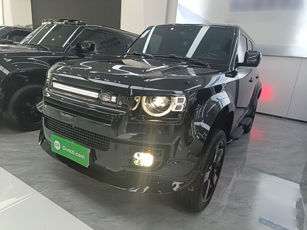 Defender 2024 110 3.0T P400 X-DYNAMIC HSE