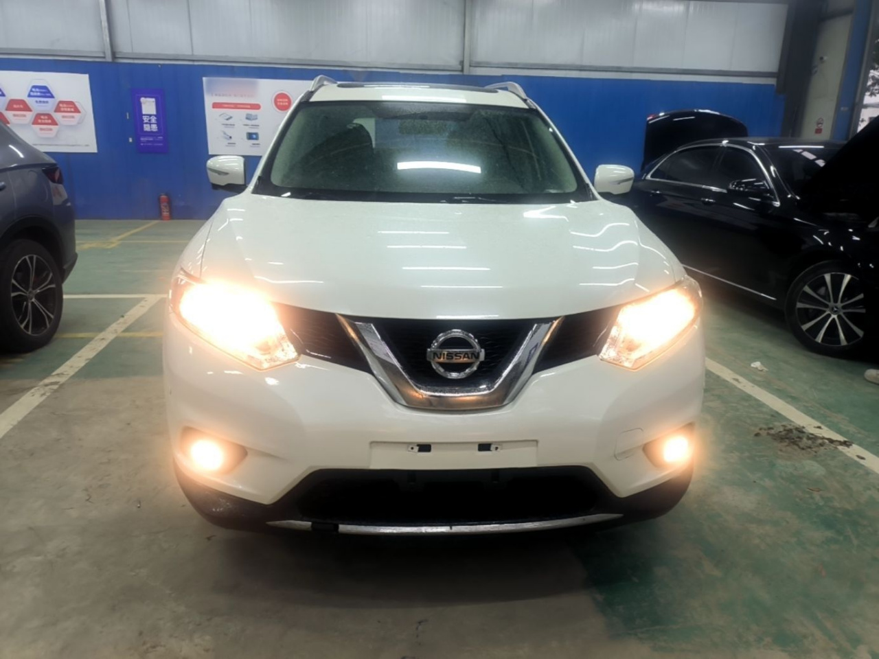 X-Trail 2015 2.0L CVT Comfort MAX 2WD photo 2