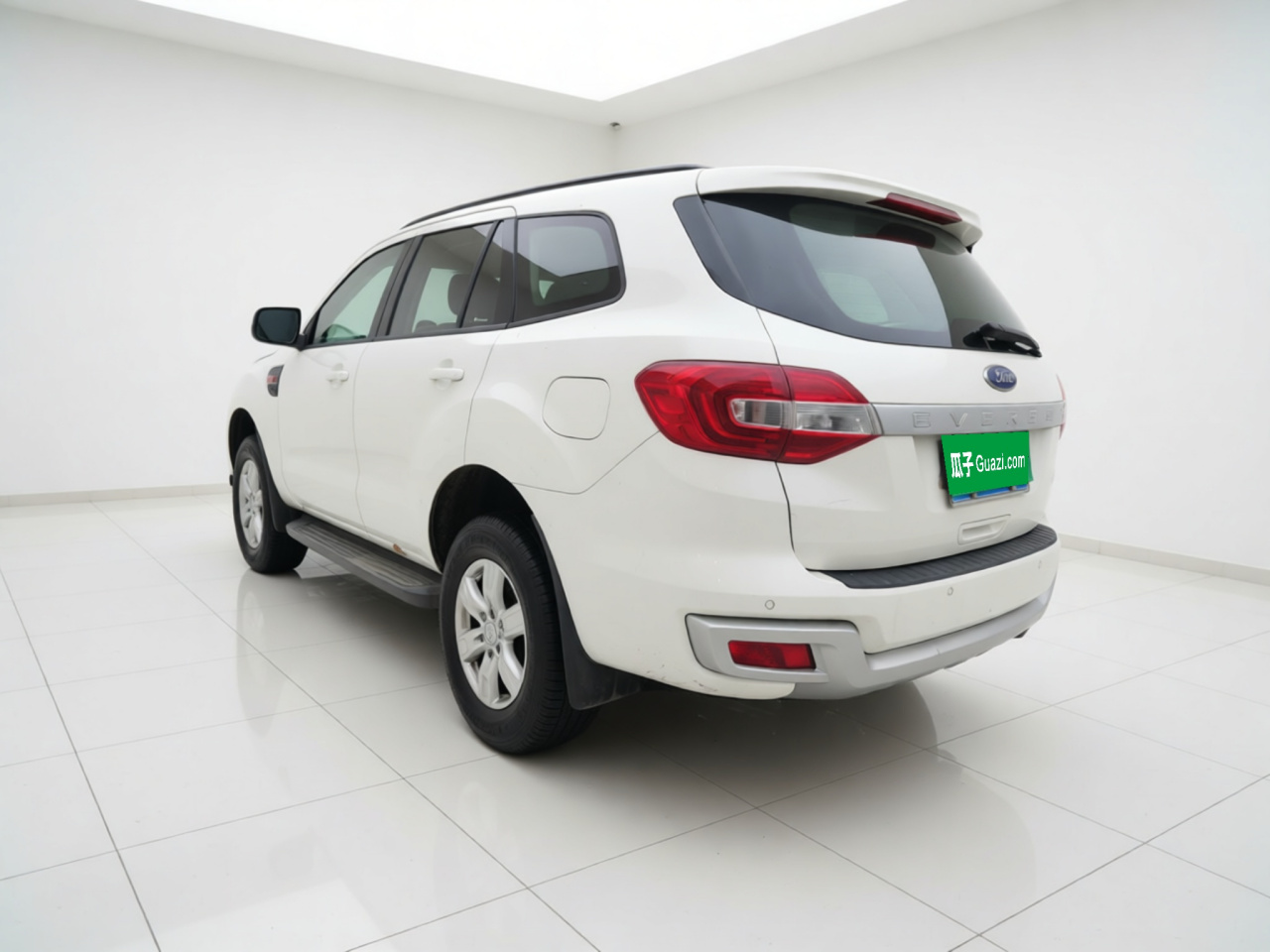 2016 2.0T Petrol AT AWD photo 4