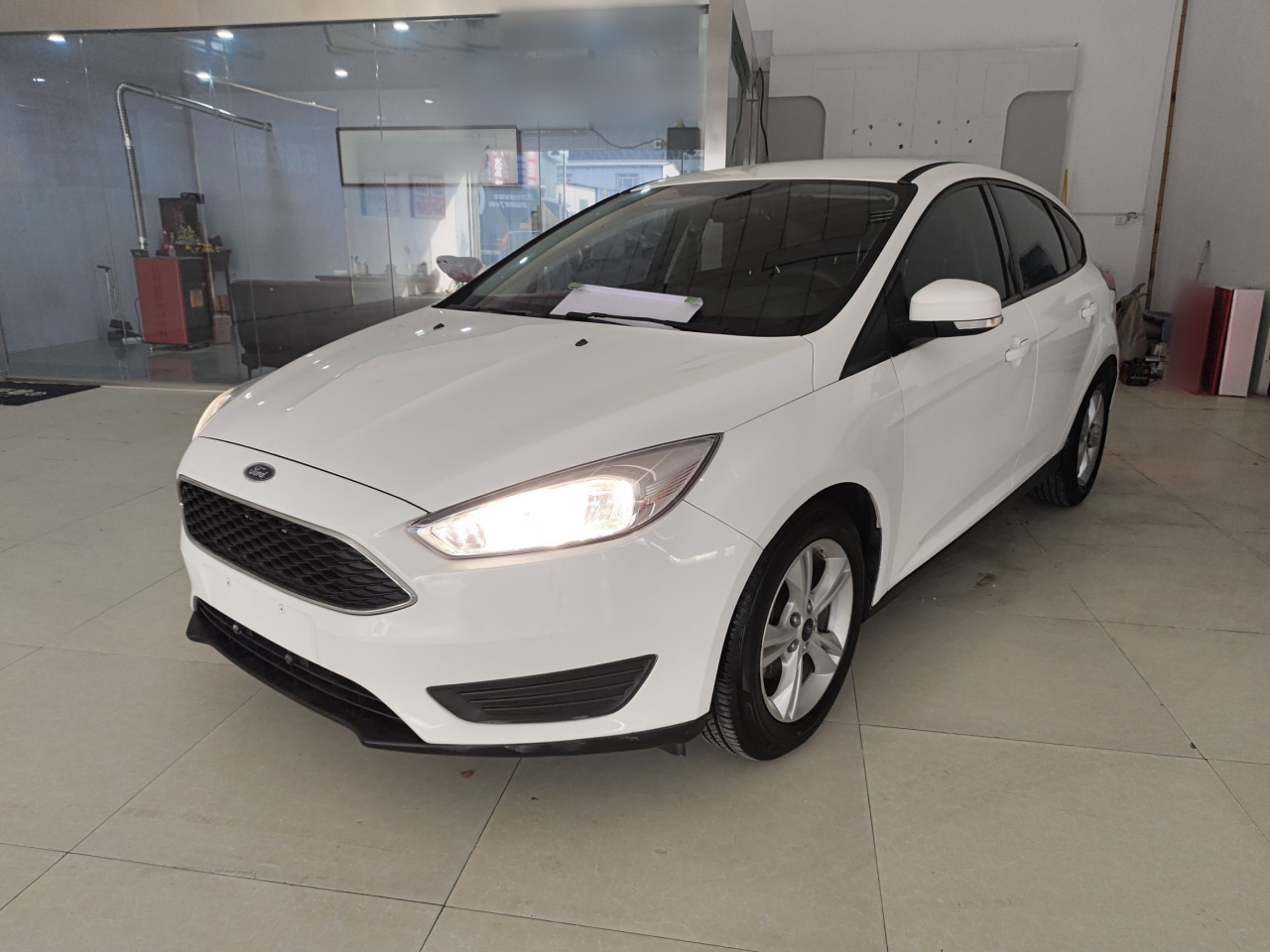 Focus 2018 Hatchback Classic 1.6L AT Comfort
