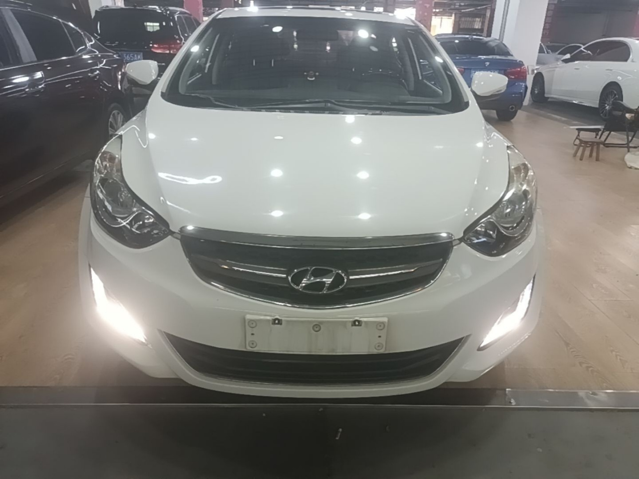 Elantra 2015 1.6L AT Leading photo 2