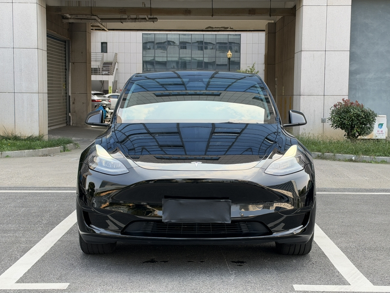 Model Y 2023 RWD photo 4