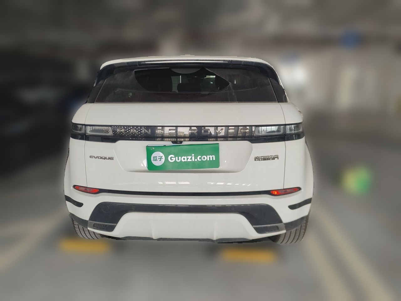 Range Rover Evoque 2023 Evoque L 200PS Elite photo 5