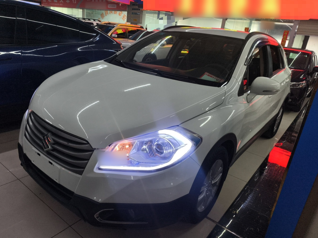 2014 1.6L CVT RWD Progressive