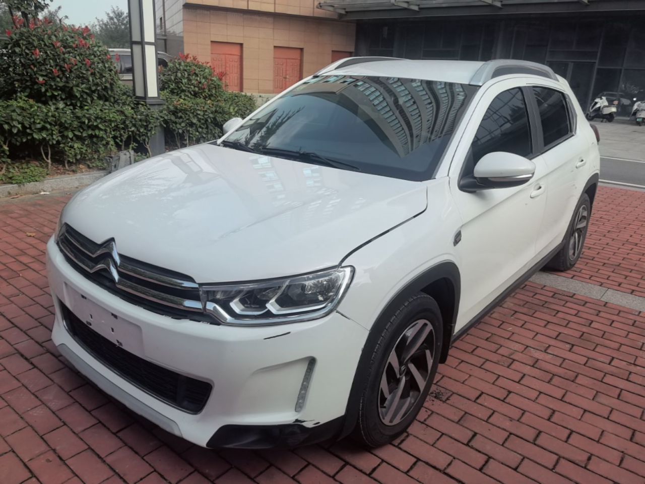 C3-XR 2015 1.6L AT Pioneer