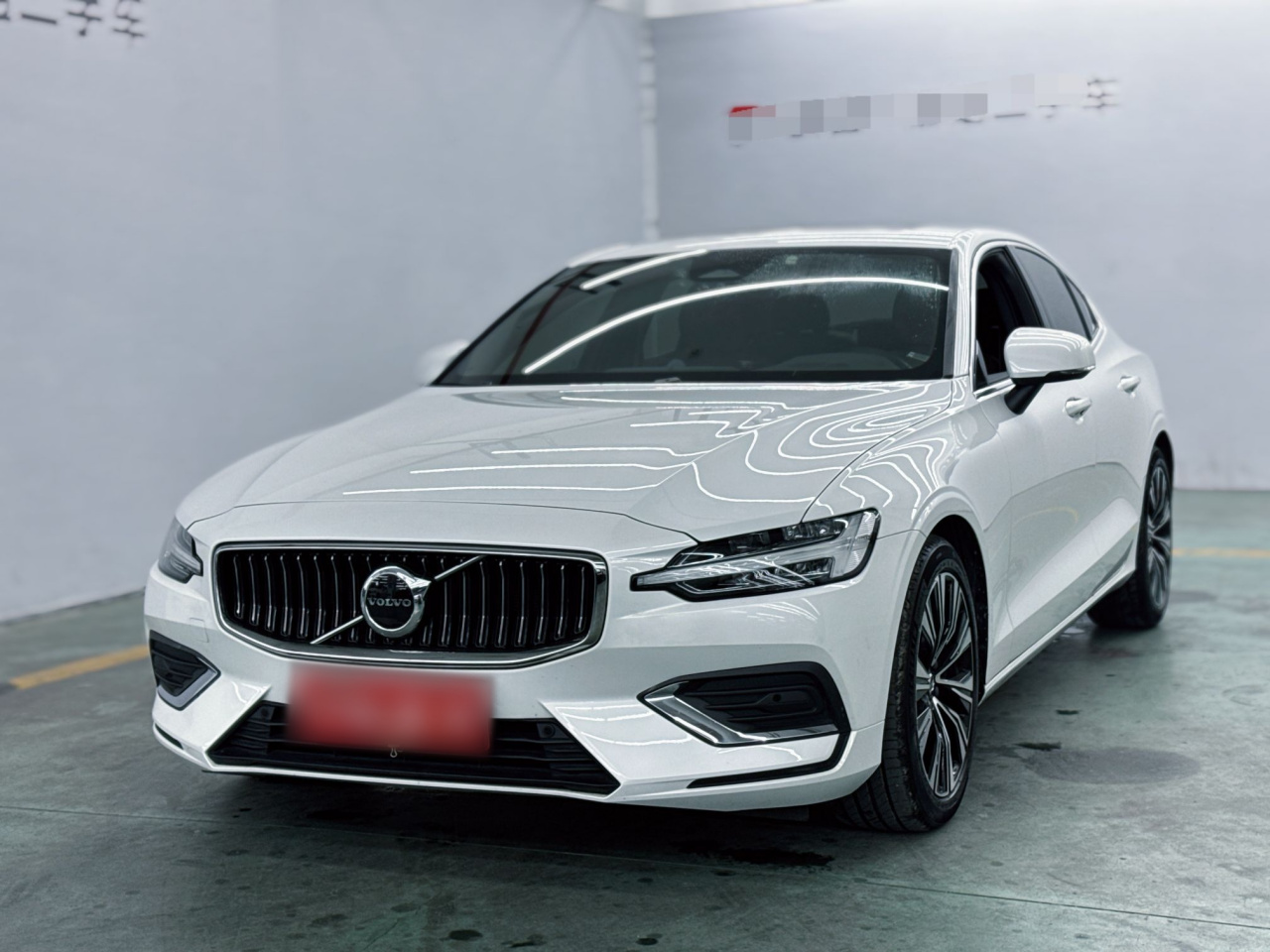 S60 2024 B4 Luxury