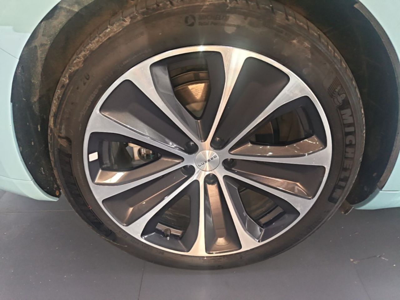 HIMA Luxeed S7 2025 855km Max photo 4