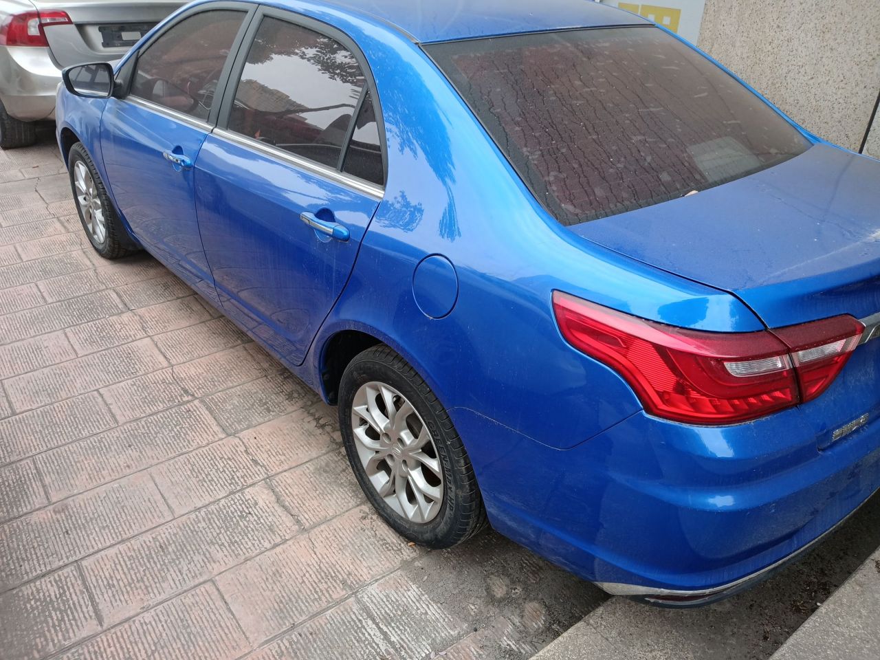 Vision 2018 1.5L AT photo 4