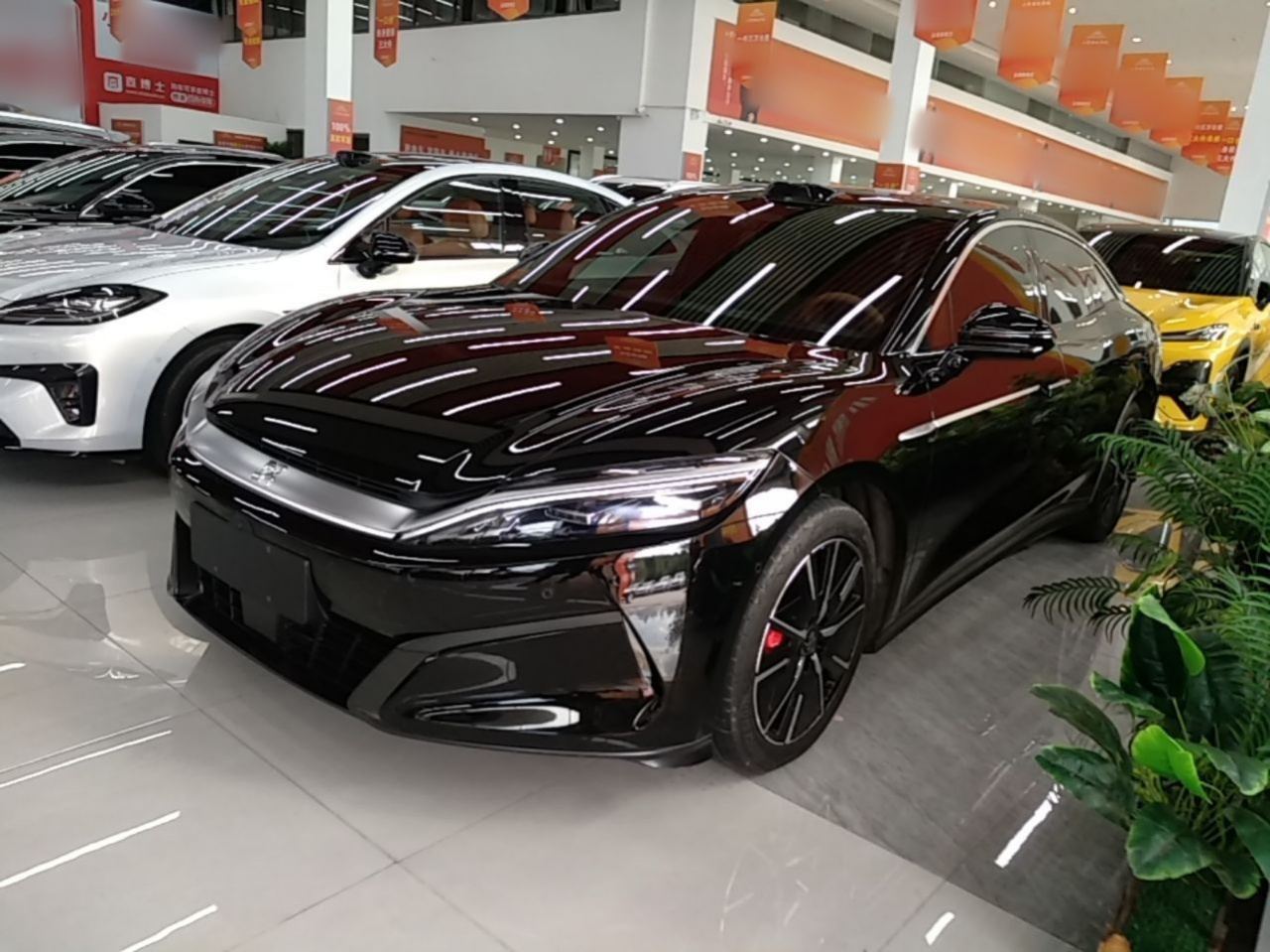 Han L 2025 DM-i 200KM LiDAR Flagship