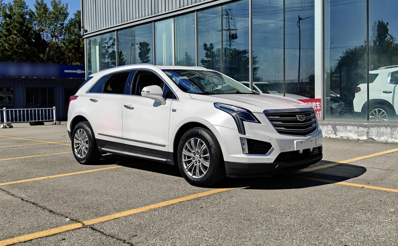 XT5 2016 28T AWD Luxury photo 3