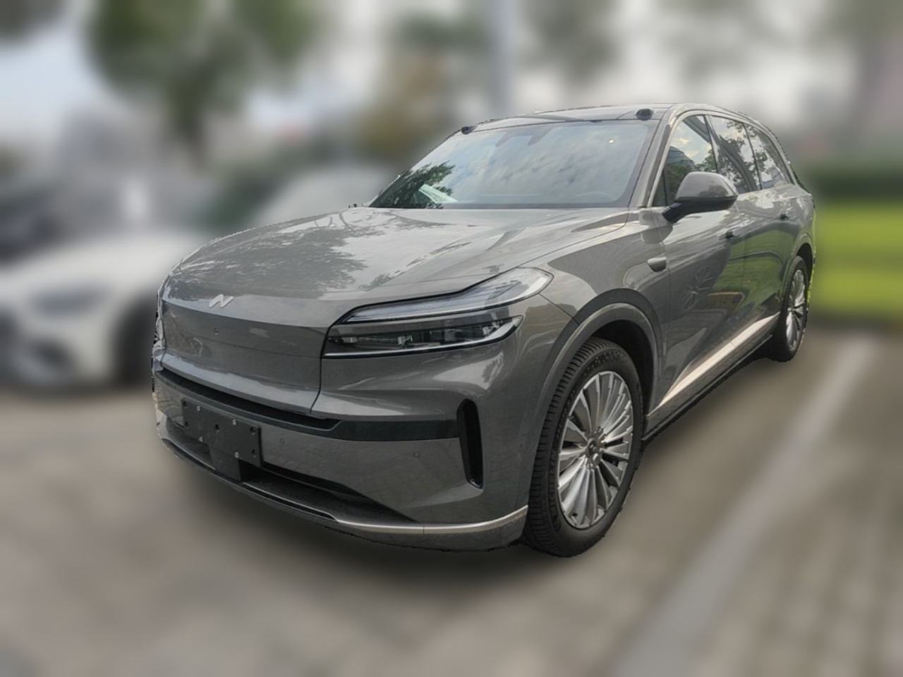 L90 2025 Ultra 6-Seater 60