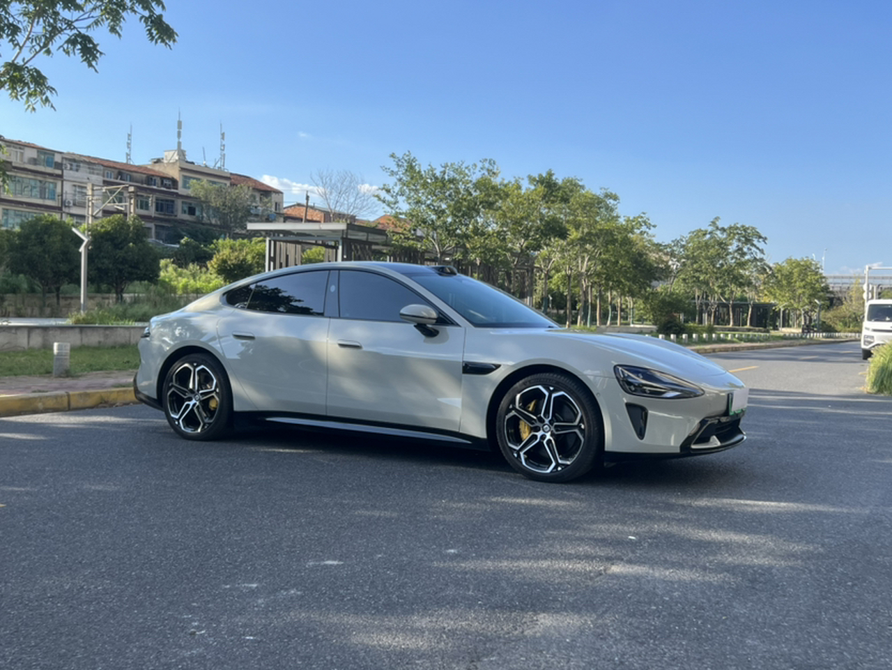Xiaomi SU7 2024 RWD Extended Range High-end ADAS Pro photo 2