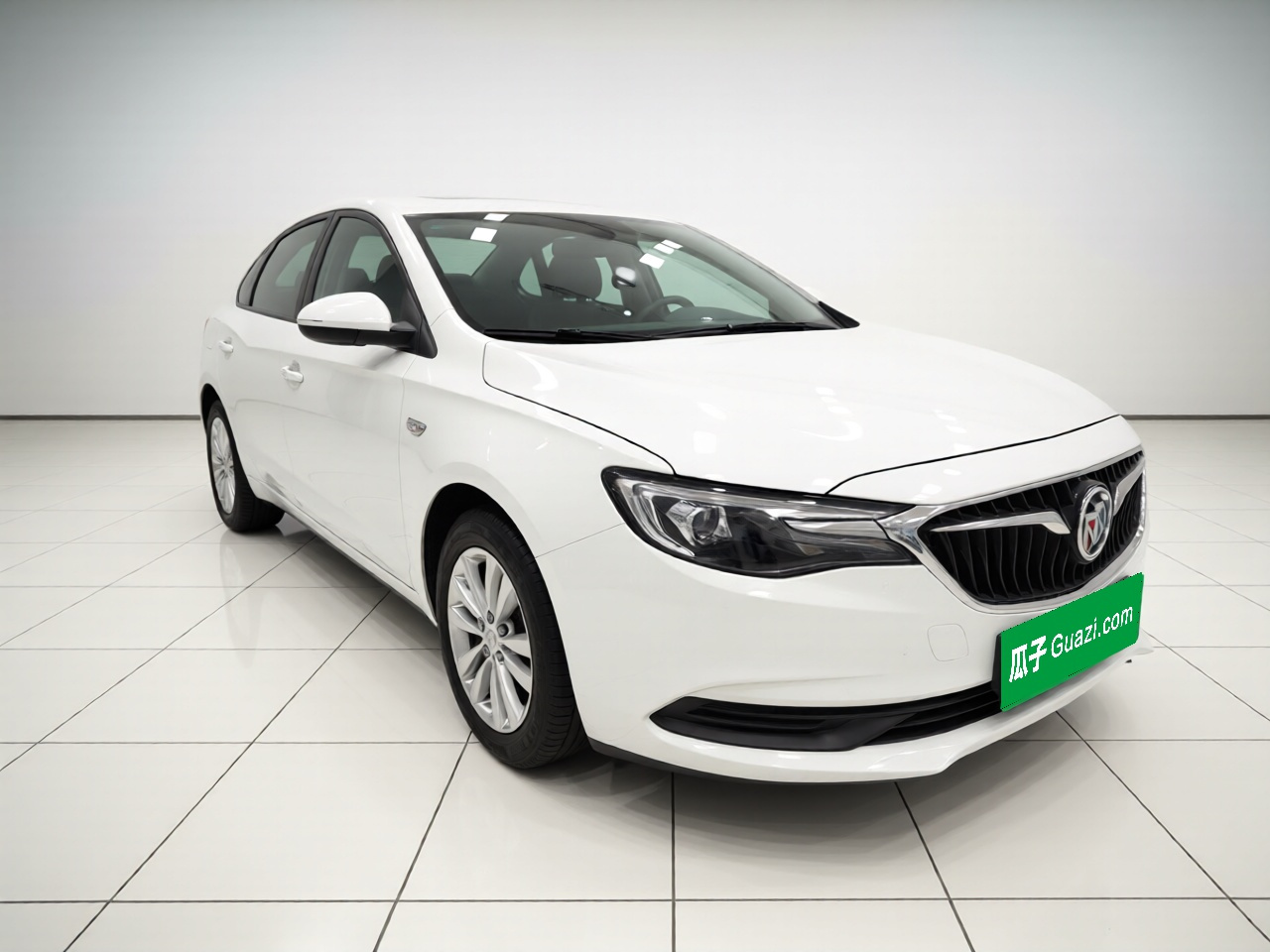 Excelle 2021 Facelift Classic 1.5L AT Elite photo 3