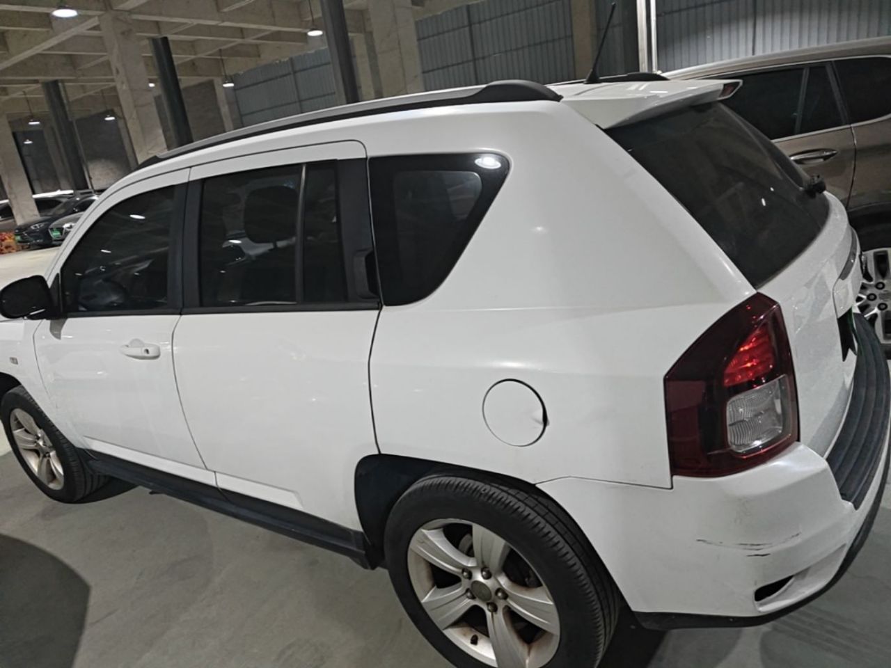 Compass Imported 2015 2.0L RWD Sport photo 4