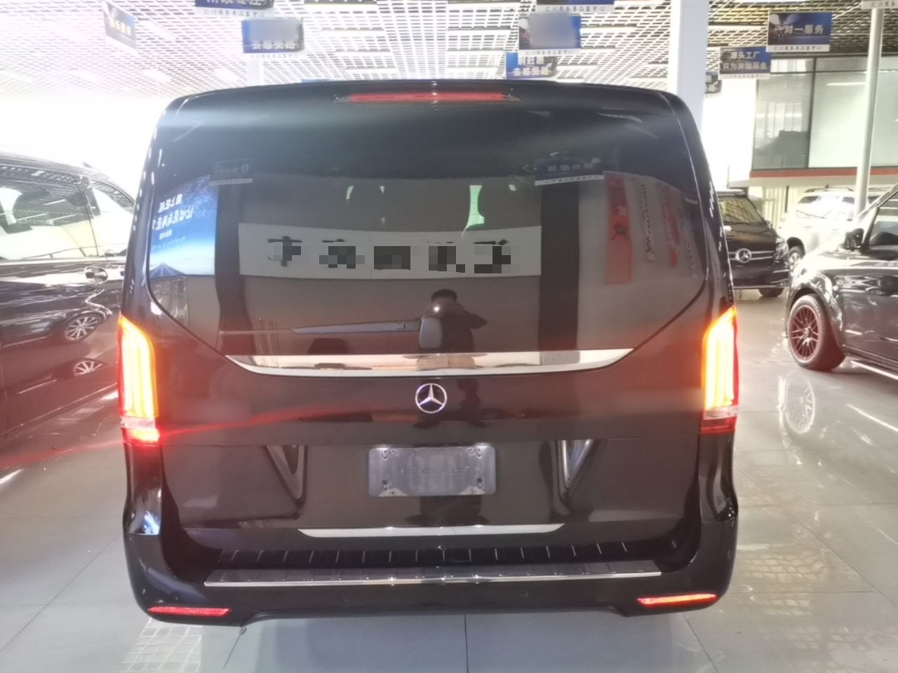 V-Class 2022 V 260 L Long Wheelbase Luxury photo 5