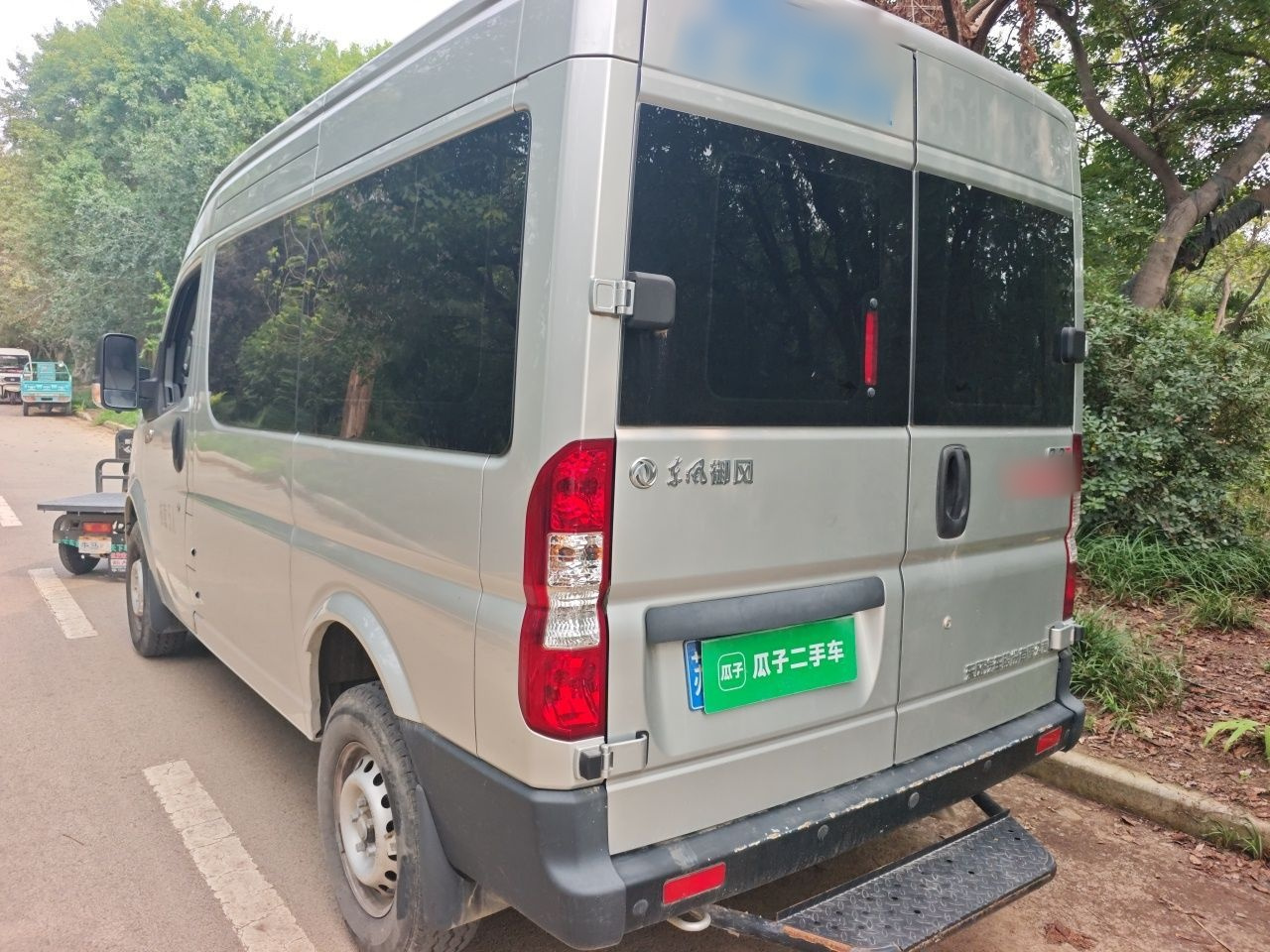 Yufeng 2021 2.3T Power FWD Short Wheelbase 5-9-Seater China VI M9T photo 4