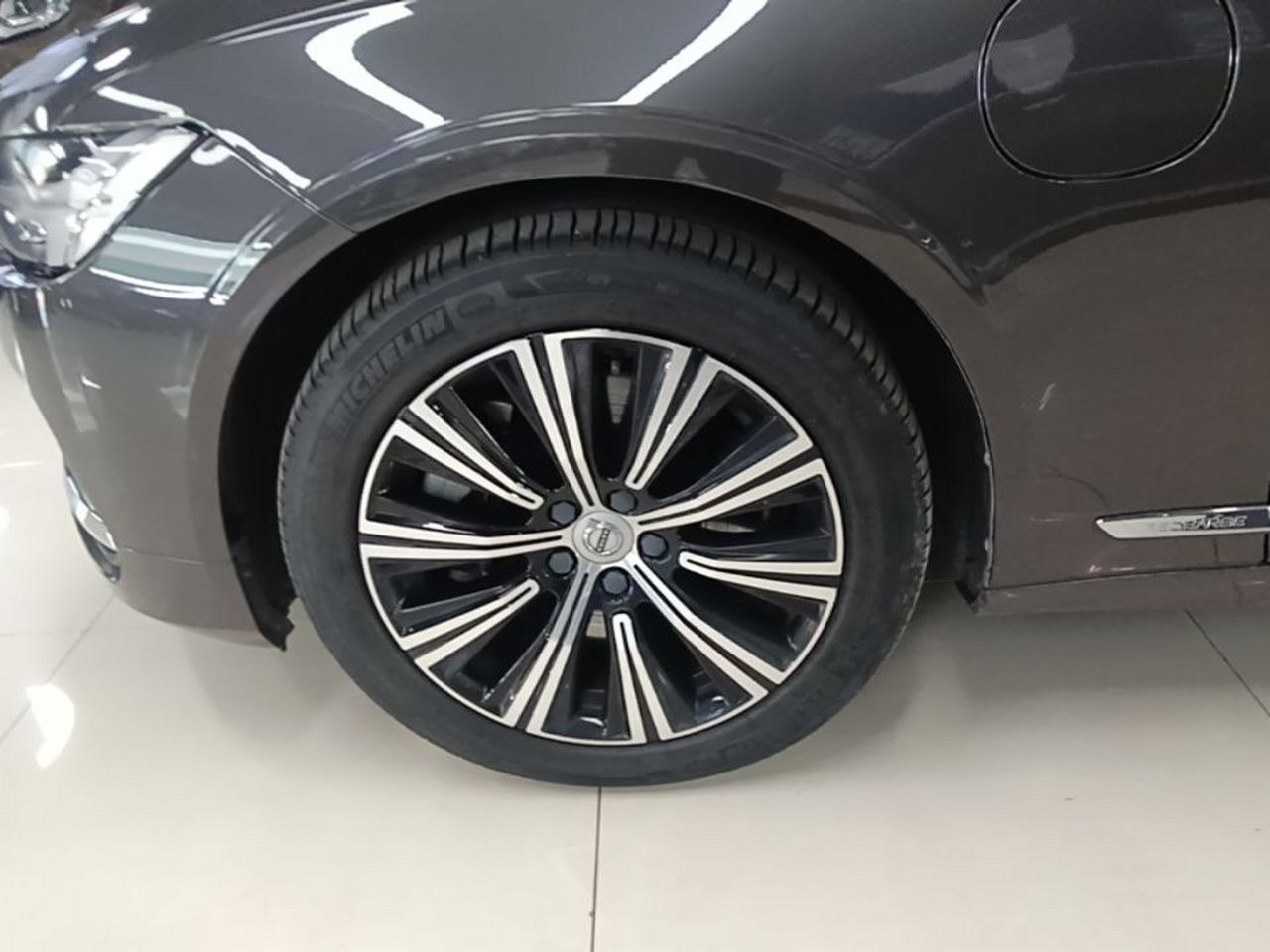 S90 EV 2022 T8 E Hybrid Luxury photo 3
