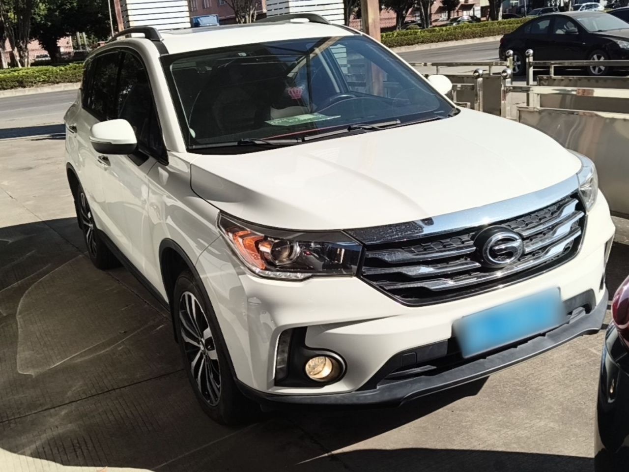 GAC Trumpchi GS4 2016 235T G-DCT Luxury photo 3
