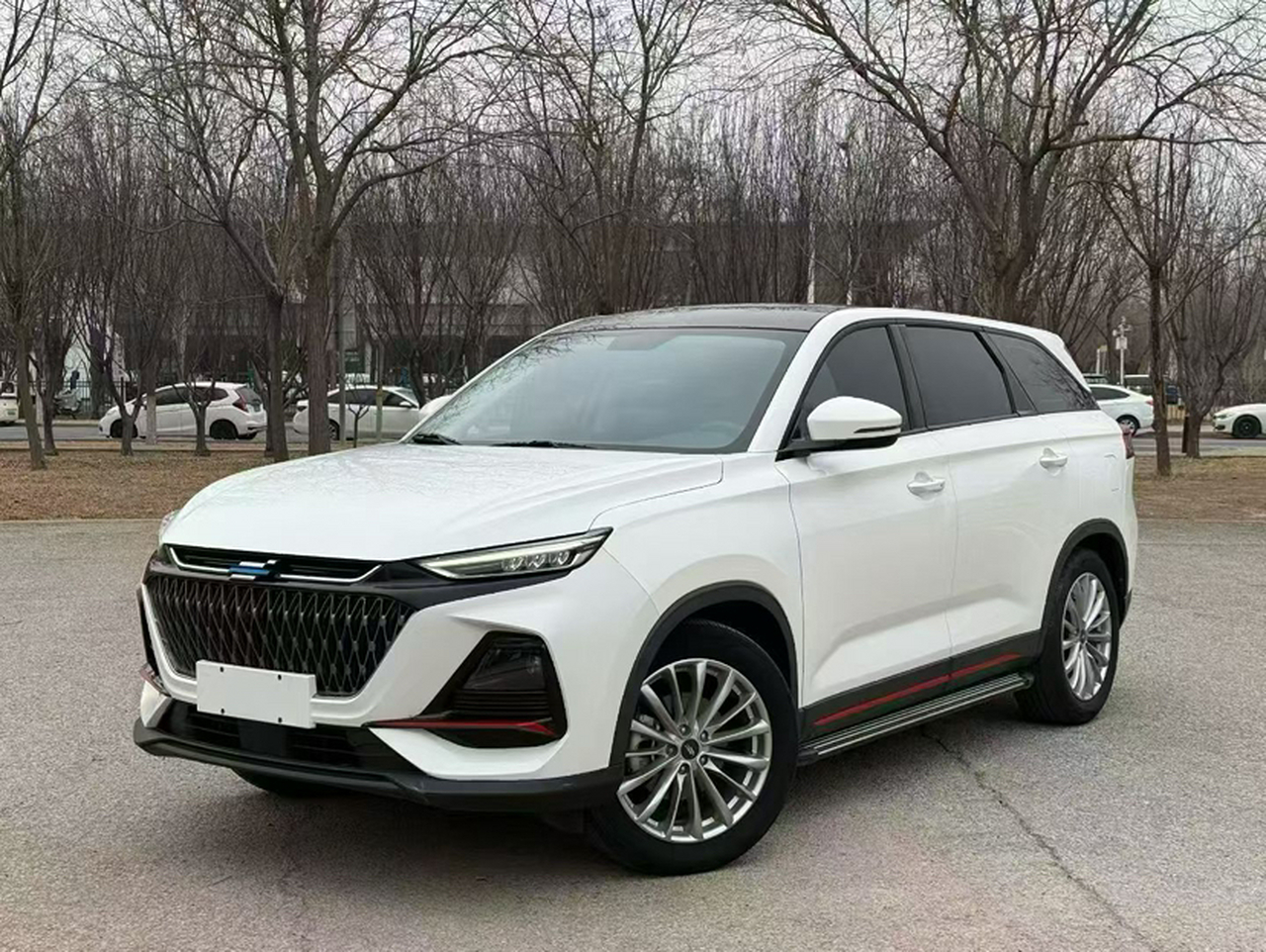 X7 PLUS 2022 1.5T AT Exclusive