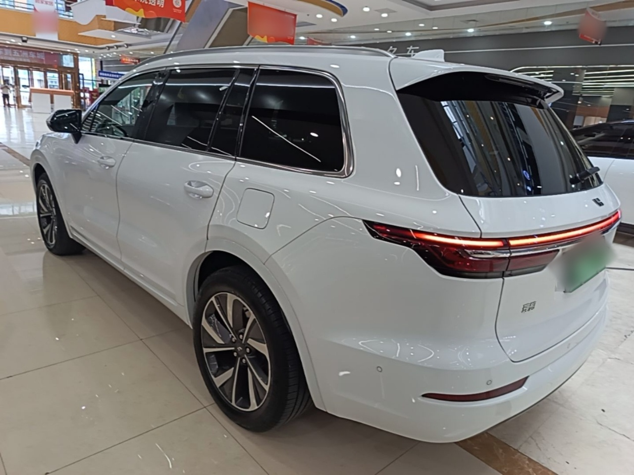 Li Auto ONE 2021 EREV 6-Seater photo 4