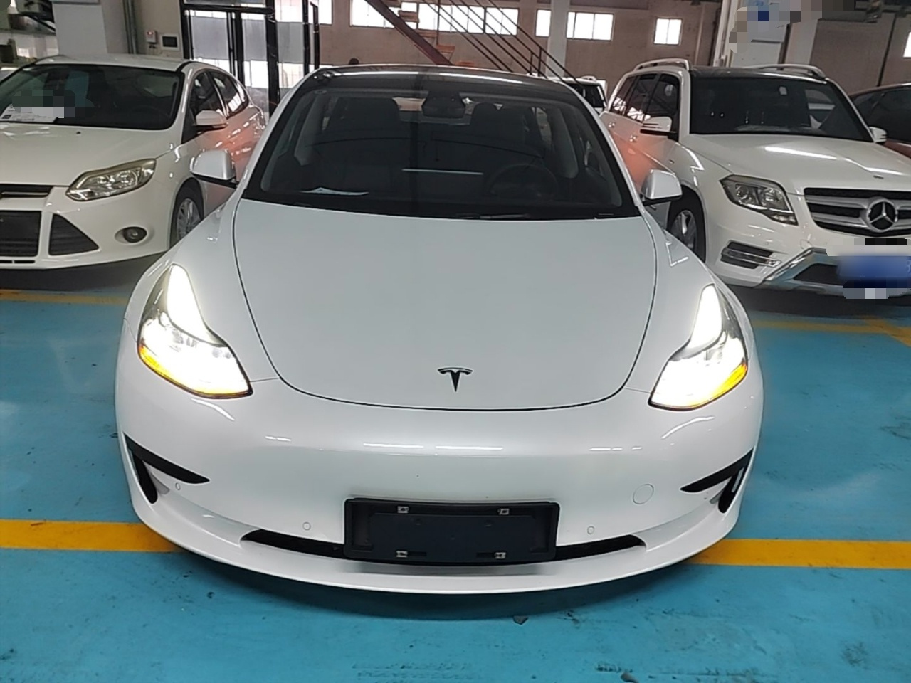 Model 3 2022 RWD photo 2