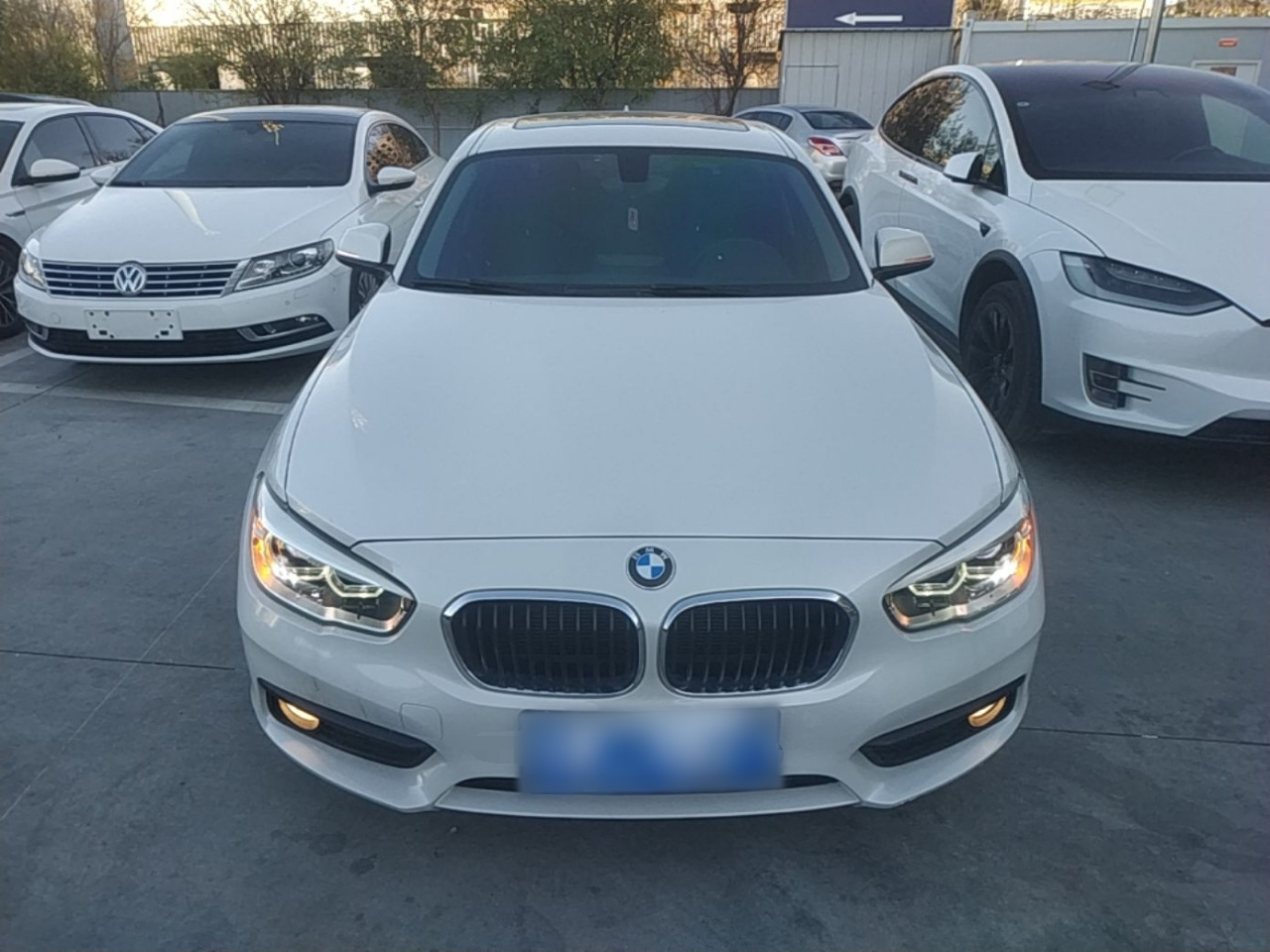 1 Series Imported 2015 120i Leading photo 2