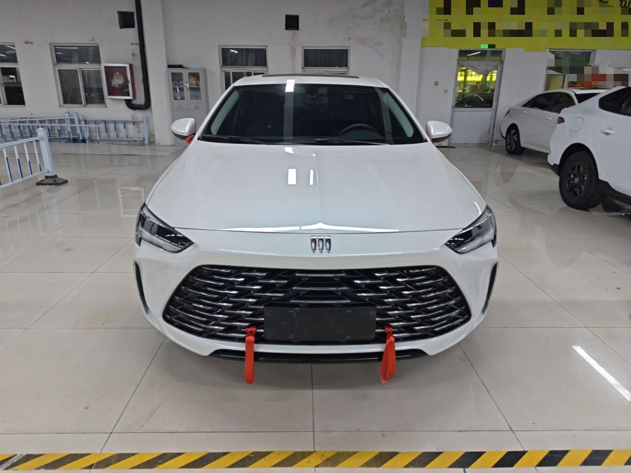 Regal 2024 Facelift 25T photo 2