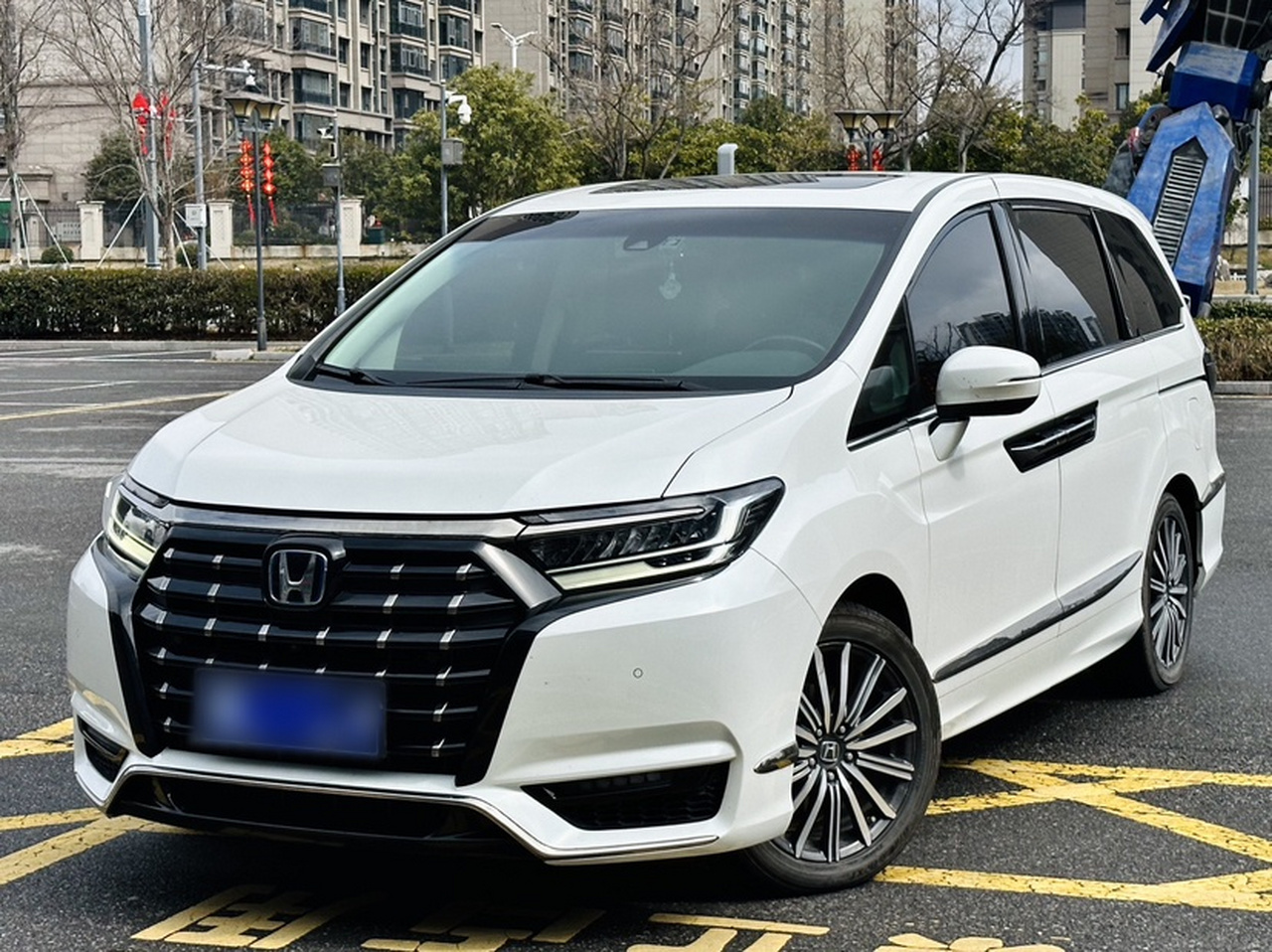 Elysion 2022 2.0L e:HEV Supreme