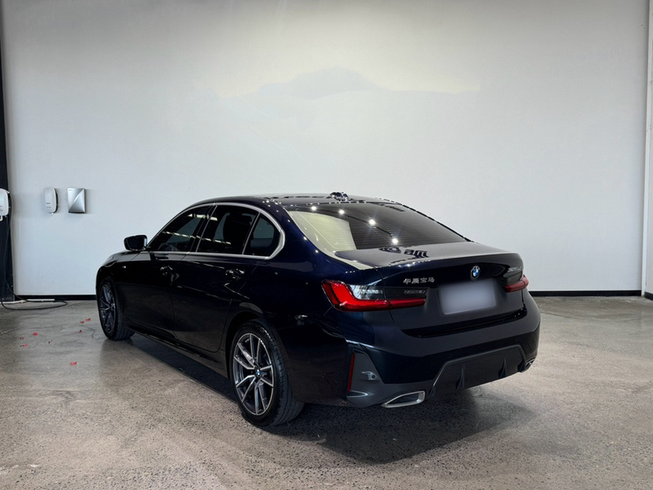 3 Series 2024 325Li M Sport Package photo 4