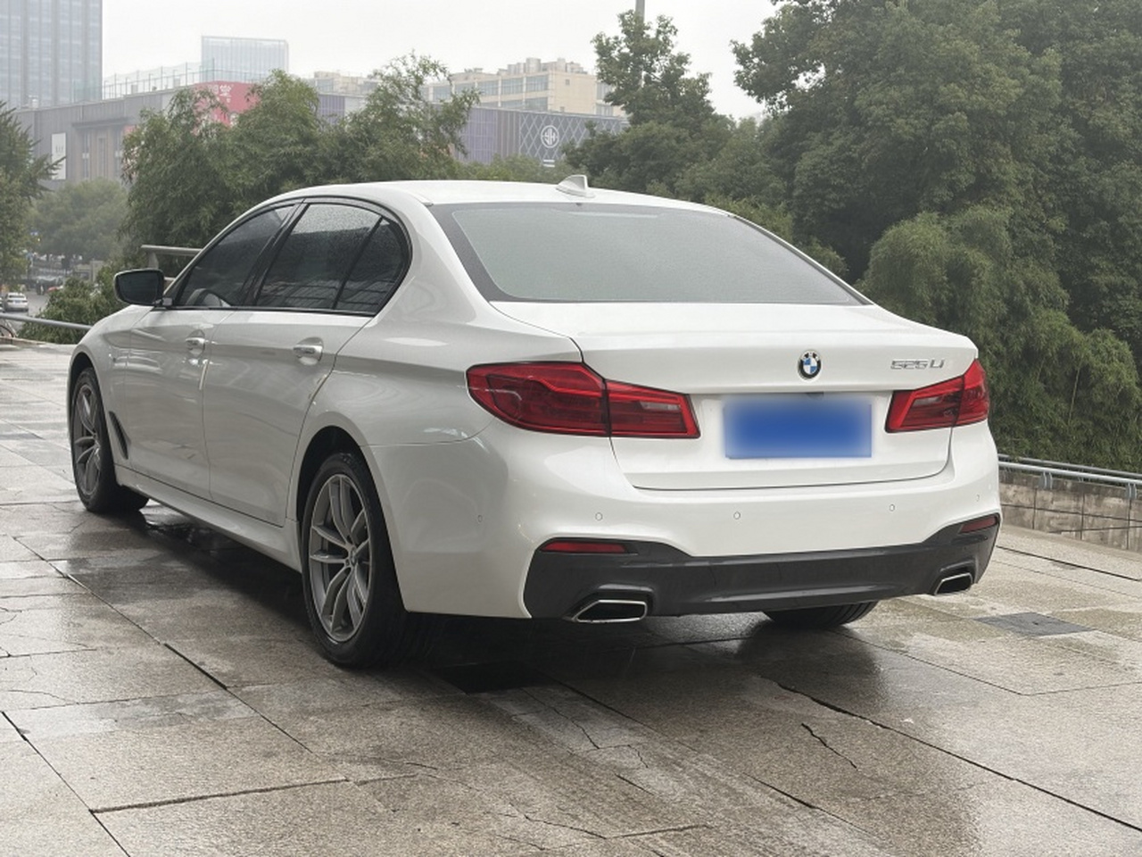 5 Series 2018 525Li M Sport Package photo 4