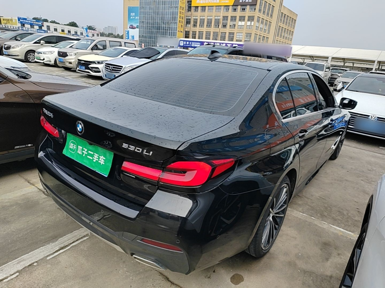 5 Series 2021 530Li Leading M Sport Package photo 4