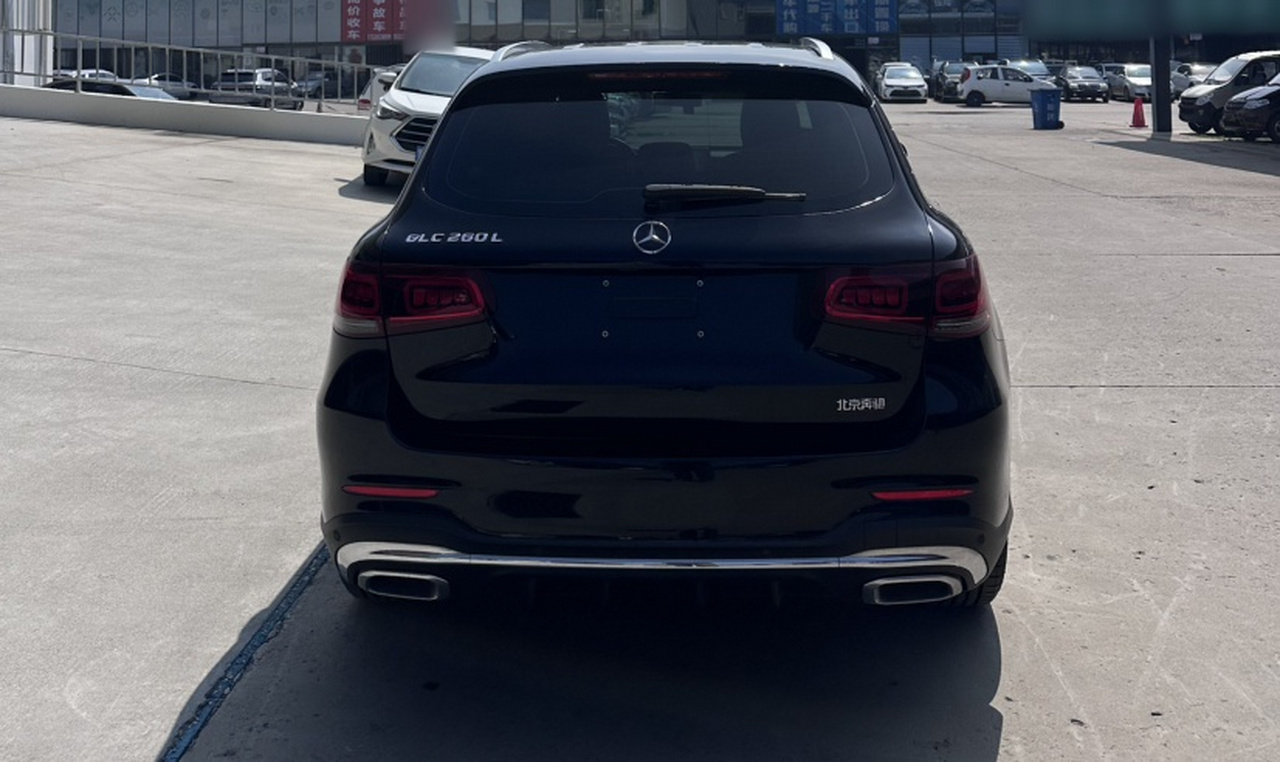 GLC 2022 Facelift GLC 260 L 4MATIC Luxury photo 2