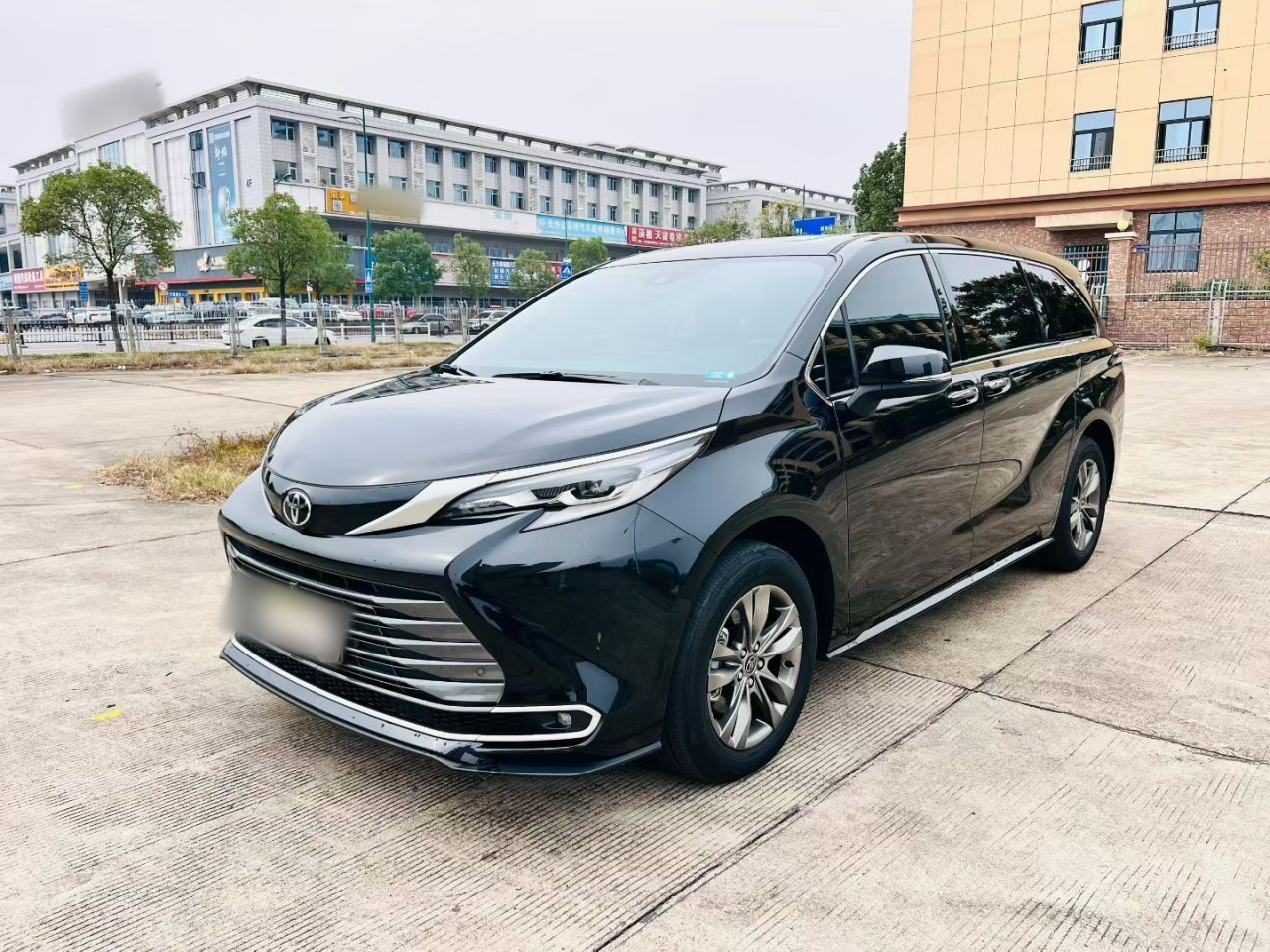 Sienna 2026 2.5L Hybrid AWD Premium