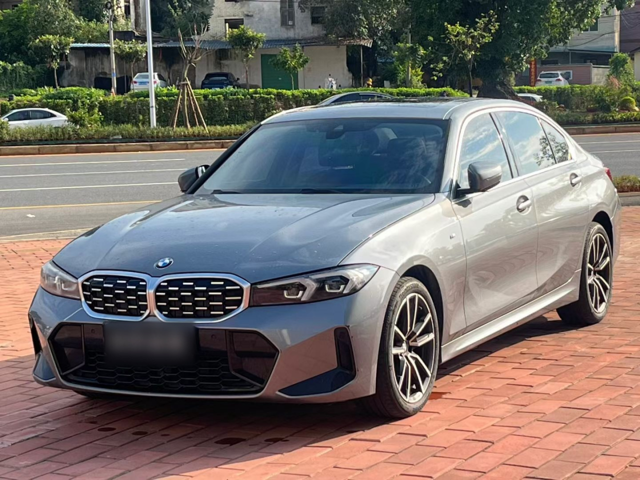 3 Series 2023 325Li M Sport Package