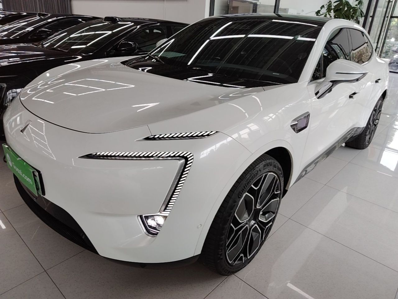 11 2022 Extended Range 5-Seater