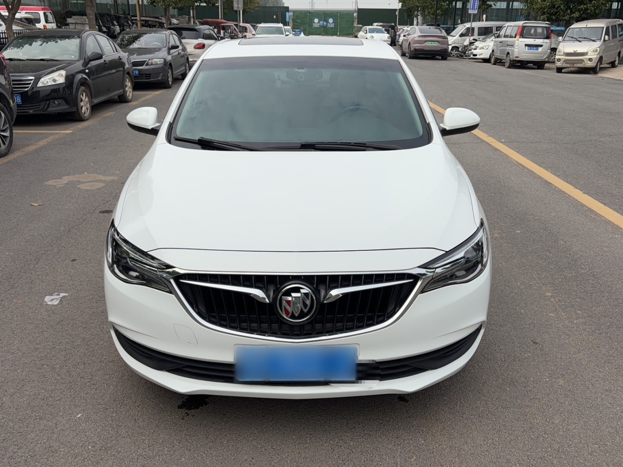 Excelle 2019 15T DCT Elite China VI photo 2