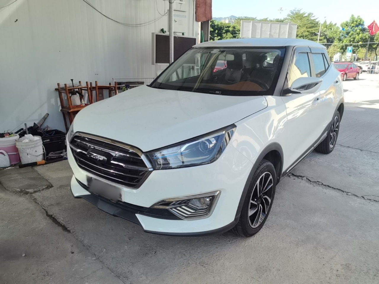 T300 2017 1.5L MT Luxury