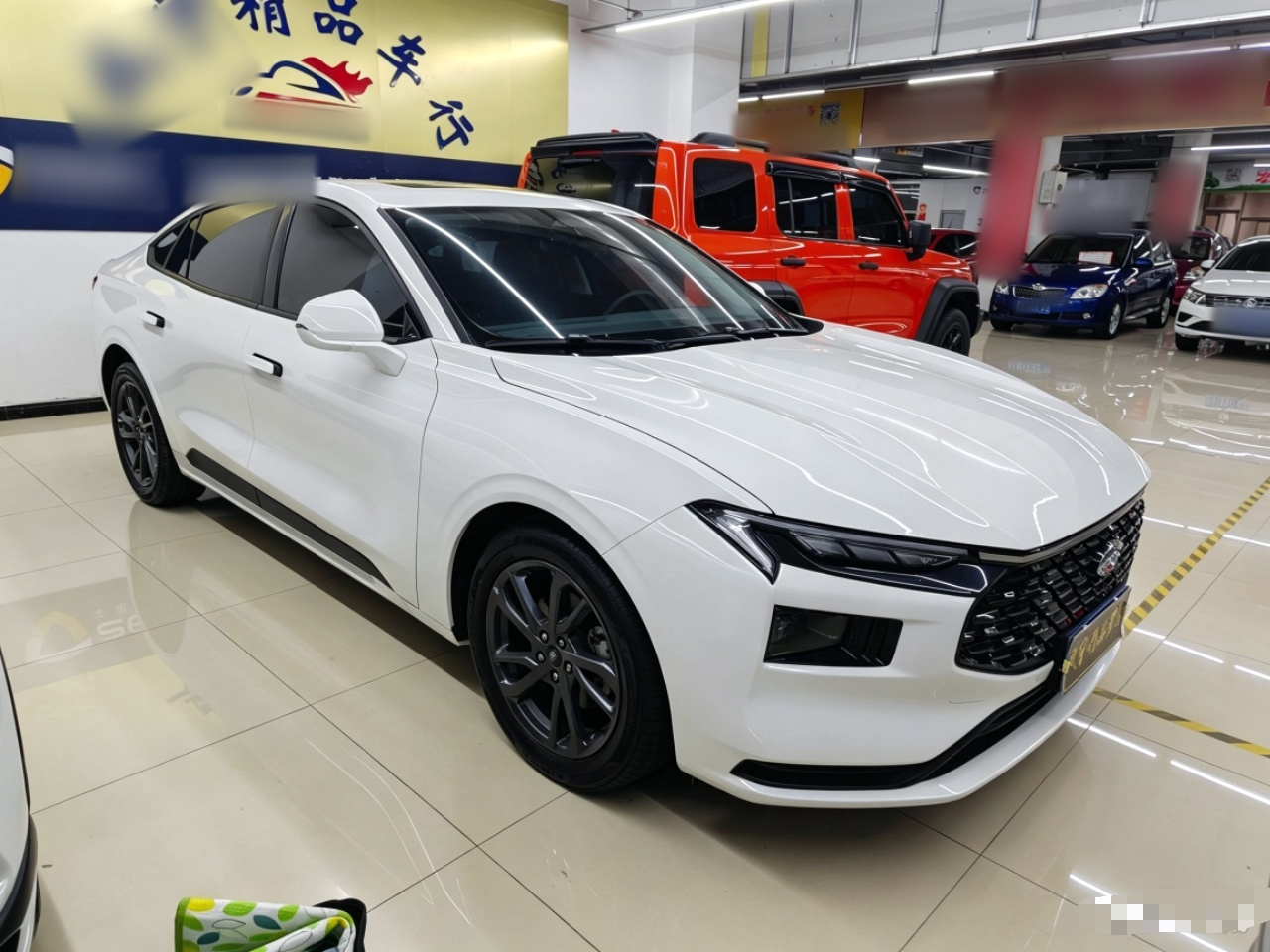 Mondeo 2025 2.0T EcoBoost Luxury photo 5