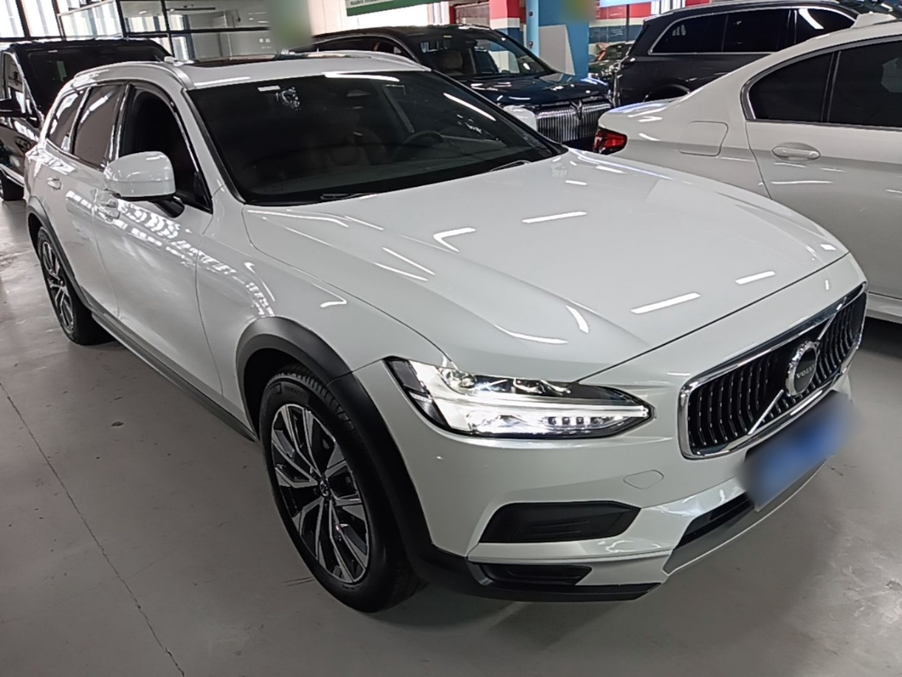 V90 2024 Cross Country B5 AWD photo 5
