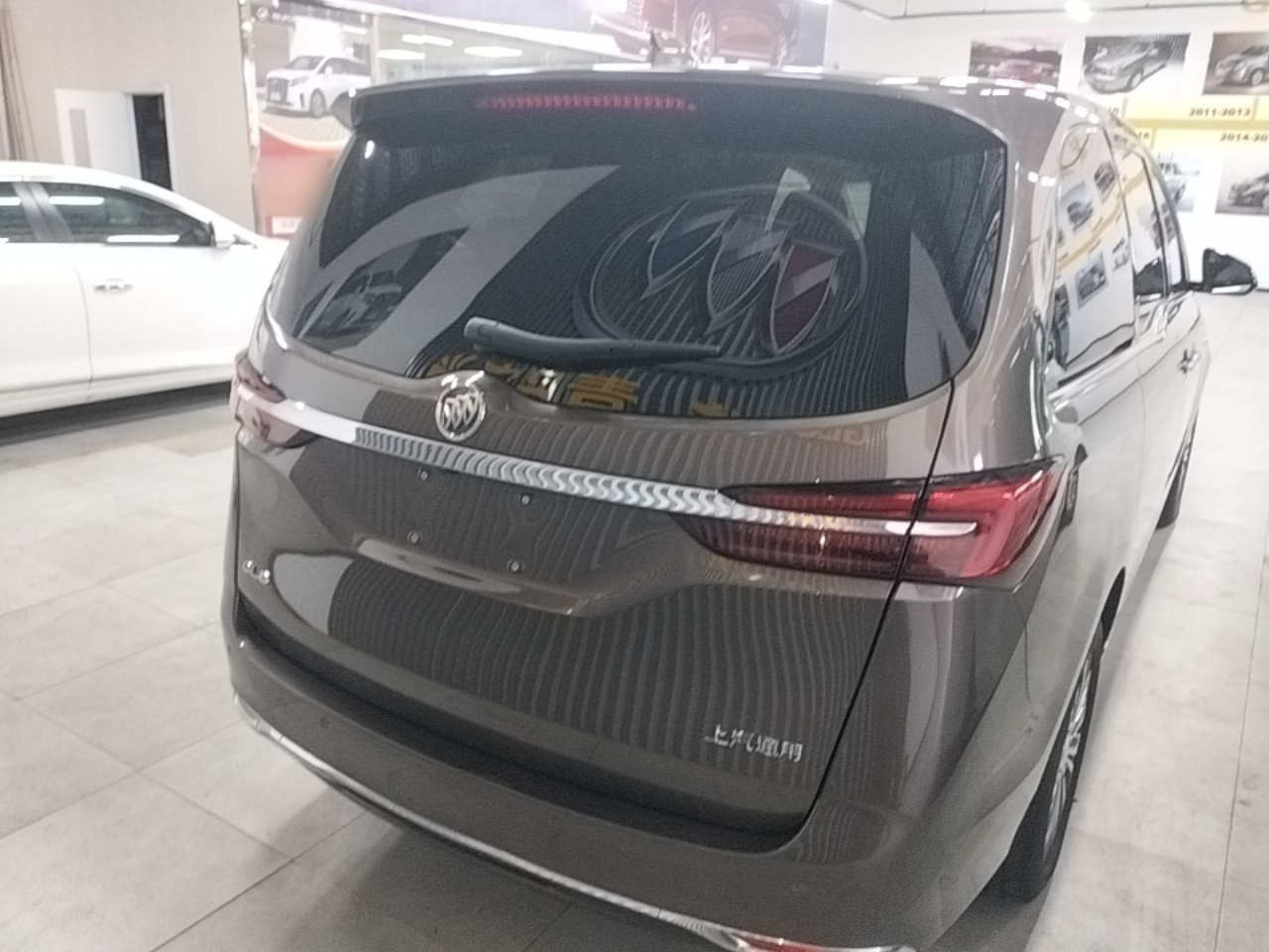 GL8 2023 Facelift Luxury photo 5