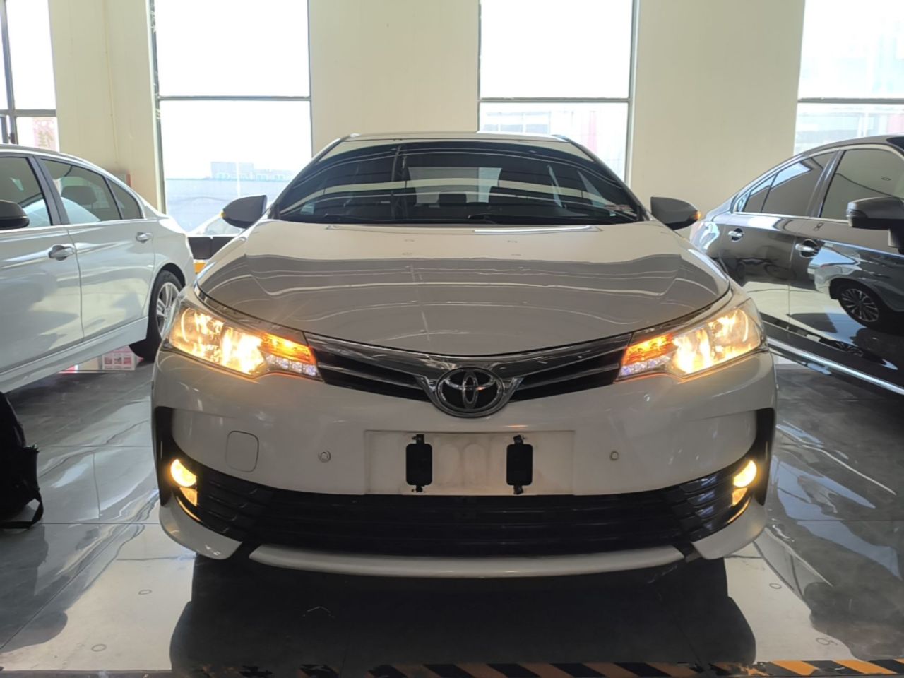 Corolla 2017 Facelift 1.2T S-CVT GL photo 2