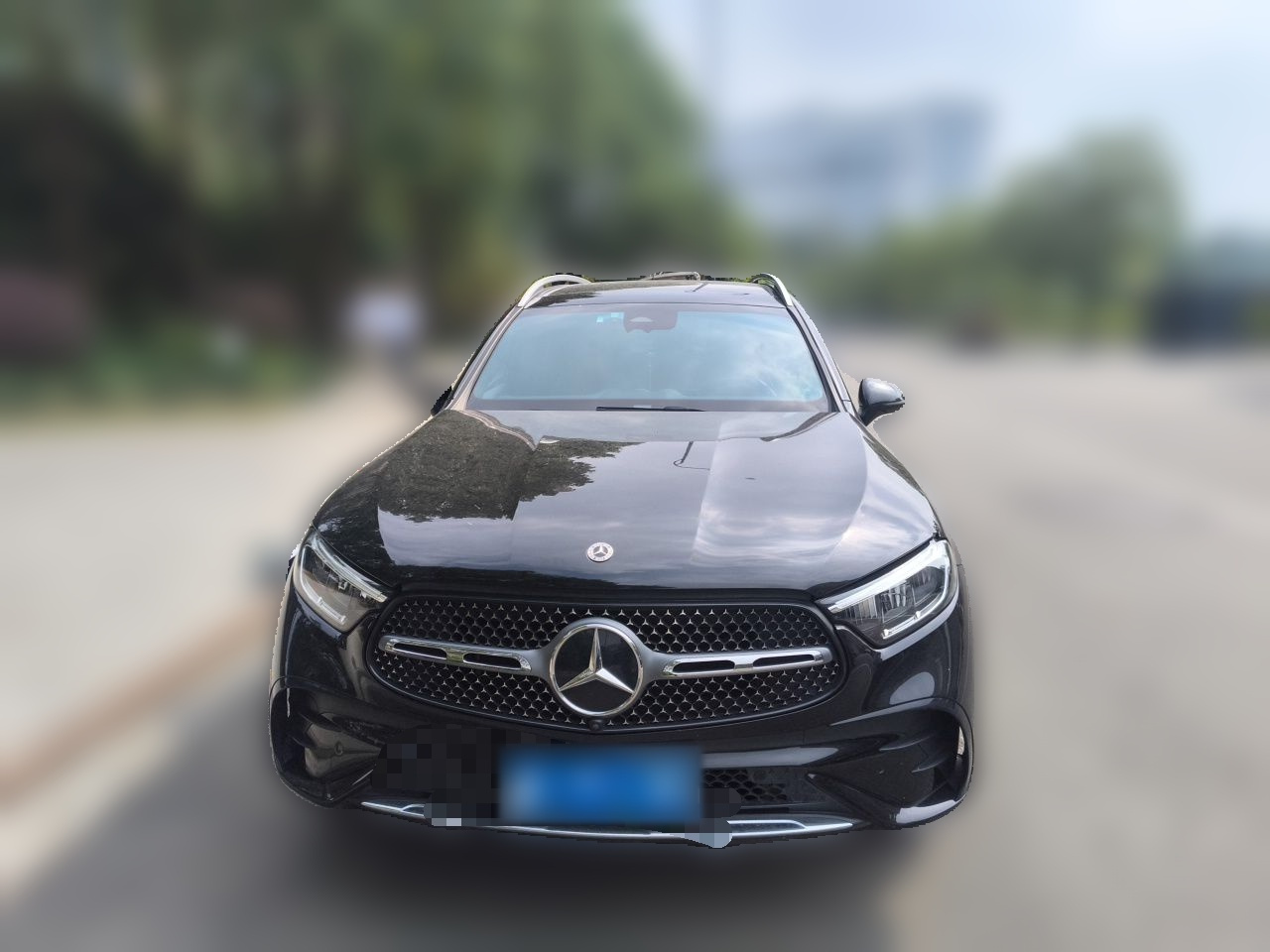 GLC 2023 GLC 300 L 4MATIC Dynamic 5-Seater photo 2